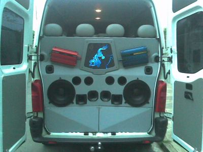 VAN PARA FESTAS E BALADAS !!!