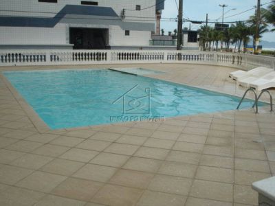Vendo apartamento frente ao mar com piscina só 95 mil
