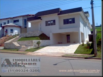 Casa residencial em condomínio fechado no interior