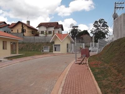CASAS PRONTAS NA GRANJA VIANA