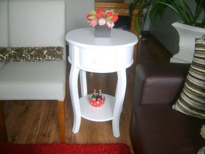 lindas mesinhas p/decoração.