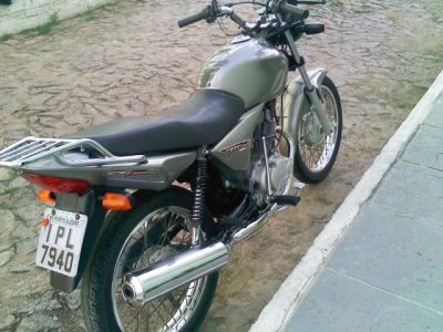 HONDA TITAN 150cc IMPECÁVEL R$ 4.000,00