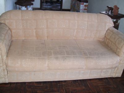 LAVAGEM E IMPERMEABILIZAÇAO DE ESTOFADOS