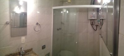 Quarto e sala na quadra da praia de Copacabana Ref.902