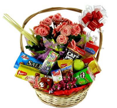 (31) 3024-1113 Pátio Savassi floriculturas flora com Entregas de flores, cestas e presentes em BH  