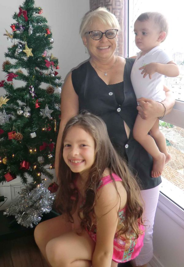 Procuro trabalho como baba