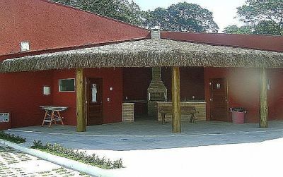 Apartamento localizado em Emaús