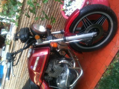 Honda CB 400 (II) 1982 - Japonesa.