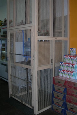 ELEVADOR INDUSTRIAL,MONTA CARGA,ELEVADOR