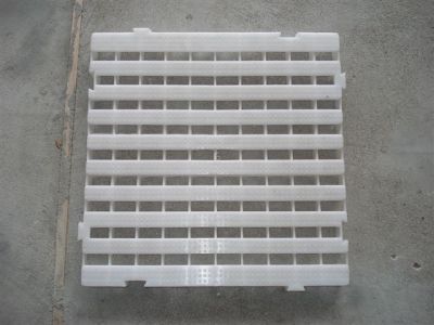 Logitek -caixas ,paletes pallets ,estrados de plastico ,aço/metal ,racks aramados ,metalicos para ar