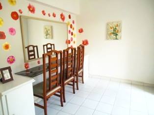 Pensionato Feminino Com Quartos Compartilhados 