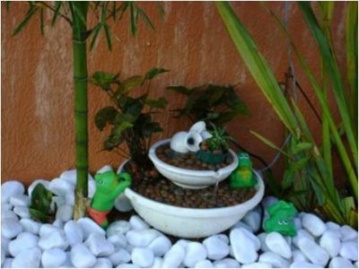 Flora Realce - Gramas, terras, adubos, vasos e pedras.