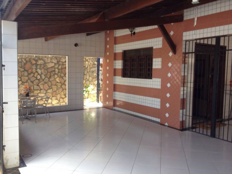 Casa em Nova Parnamirim - Código CA00020