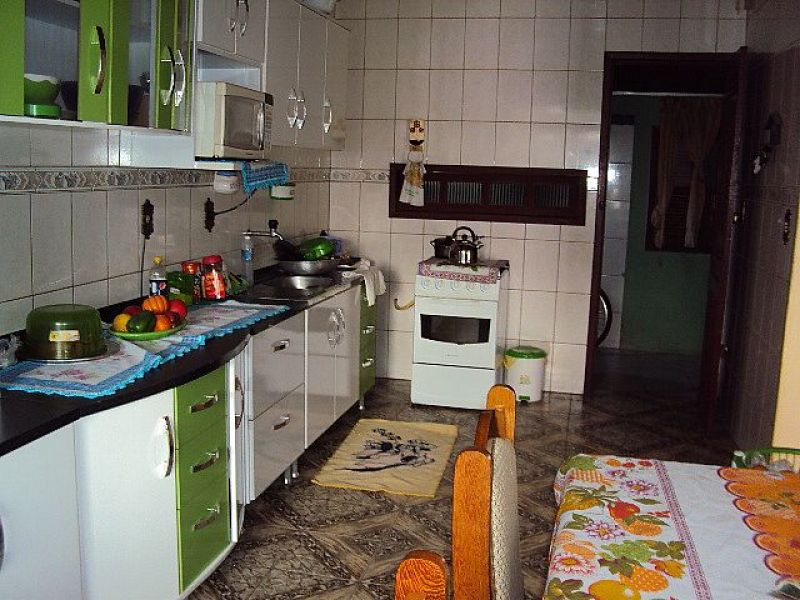 Casa de barbada boa e barata,em ótimo estado de cons...