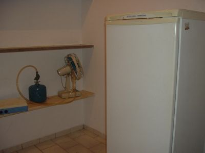 VENDO  C A S A à rua RIACHUELO, 593-CENTRO de SÃO CARLOS,SP.