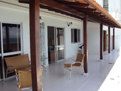 FRENTE MAR COBERTURA 4 QUARTOS SUÍTE VARANDÃO