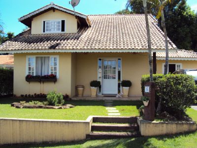 Lindo Sobrado em Condominio Atibaia SP