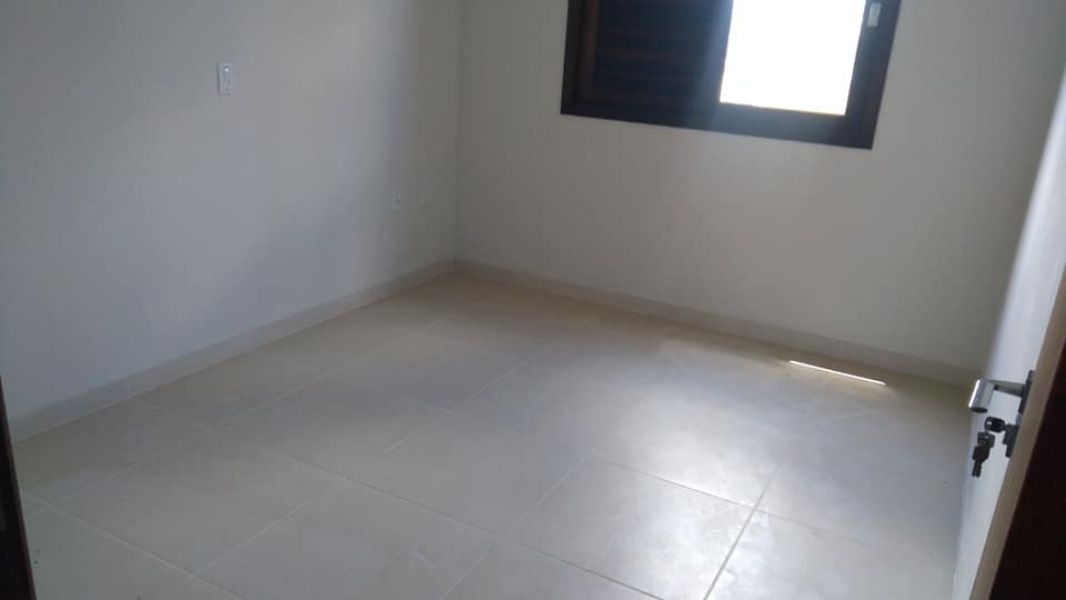 Casa a venda bairro Milanese