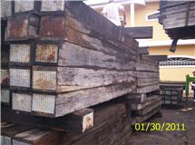 dormentes de madeira