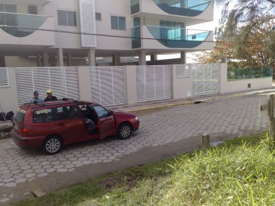 BOMBINHAS-QUATRO ILHAS ÓTIMO TERRENO 70 M. DO MAR