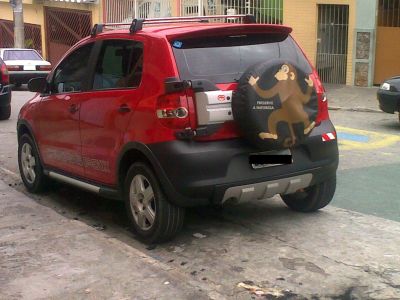 Crossfox muito novo estepe em uso