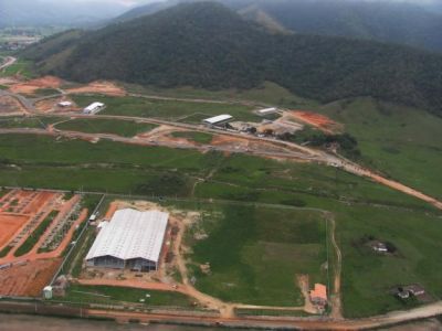 VENDO TERRENO COM CASARÃO C/20.214 M2 NO 2 PÓLO INDUSTRIAL DE SAQUAREMA R$ 5 MILHÕES