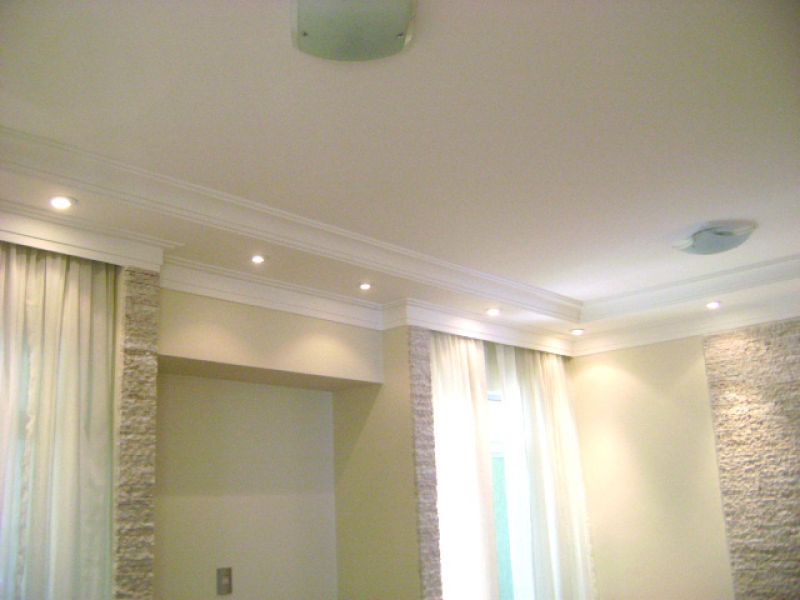 Rebaixamento em gesso acartonado e plaquinha