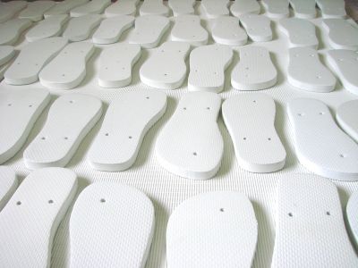 CHINELOS RESINADOS E SUBLIMADOS