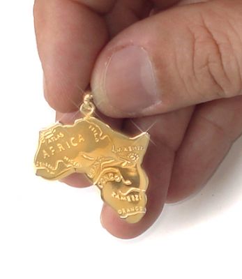 ÁFRICA E SEUS RIOS PINGENTE DE OURO 18KL