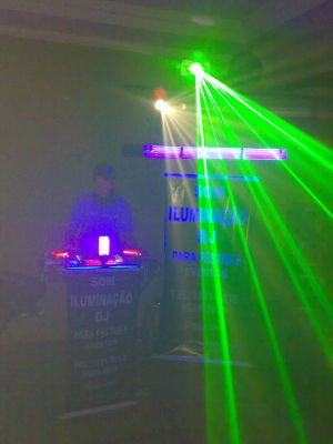 SOM - LUZ - LASER - DJ PARA FESTAS BRASÍLIA Tel: 8524-3959.