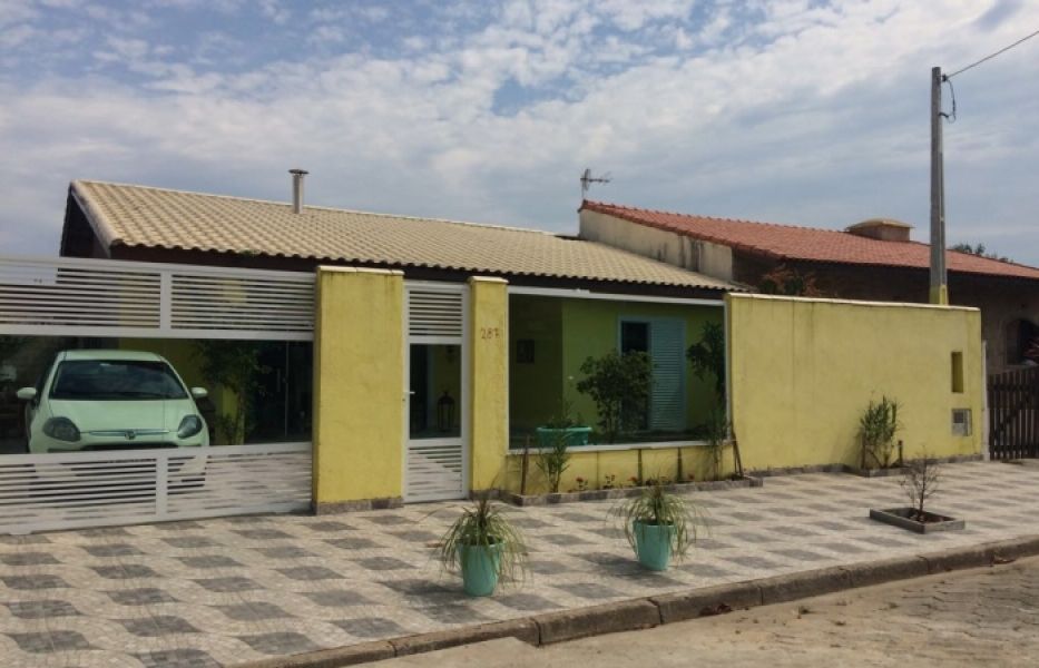 Cód. P004 Casa 3 dormitórios churrasqueira a lenha/ garagem