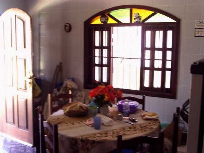 EXCELENTE CASA COM PISCINA