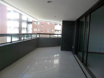 Apartamento com vista mar a venda em Salvador, Patamares