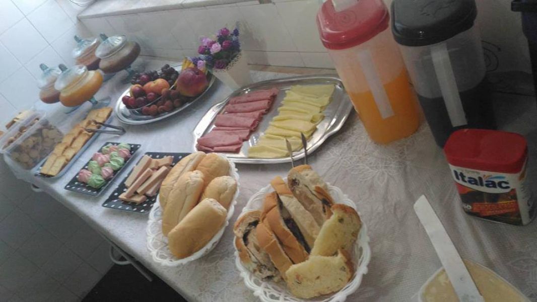 Diárias a parir de R$ 38,00 com café da manhã incluso