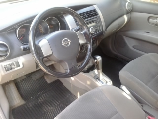 Nissan - Livina SL 1.8 Aut. Completa