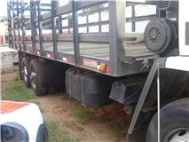 Caminhão Cargo 2422 /05 e 1514 /87