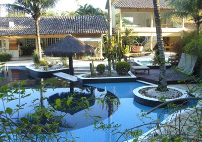 Casa 4 suítes vargem pequena rj