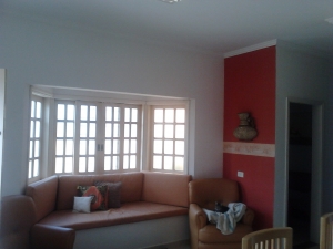 Vi523, excelente casa, de frente para area verde, com edicula