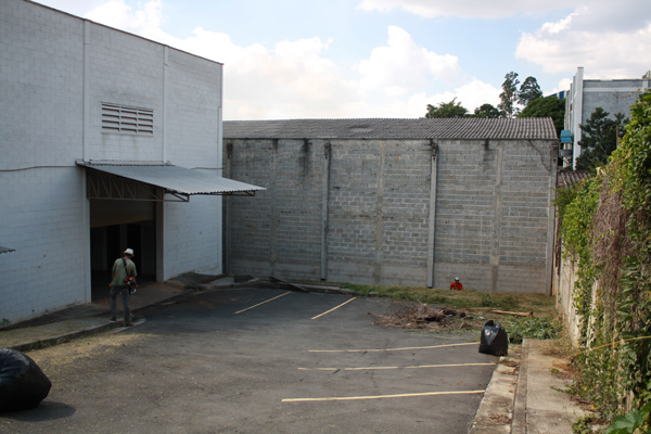 Vendo ou alugo galpão em santana de parnaiba