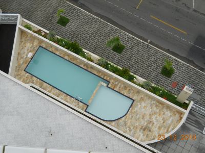 Aluga-se apt nuevo para temporada