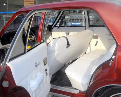 OPALA 76 - 4 CC - 4 PORTAS - TODO EM COURO BRANCO