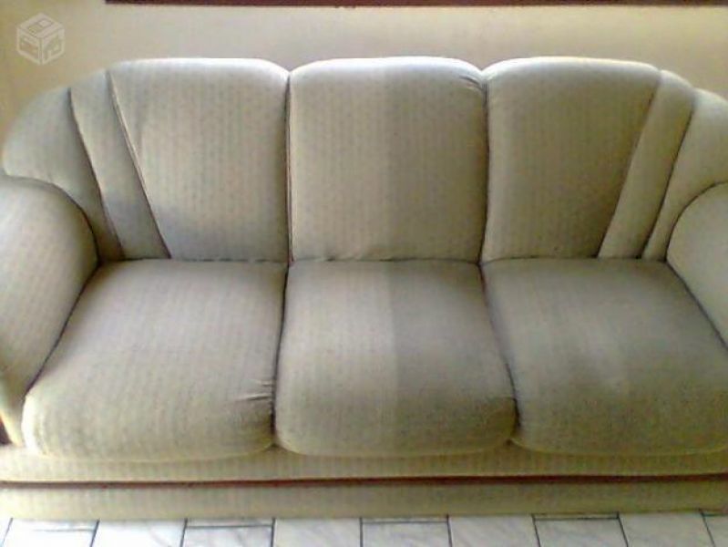 Lavagem e  higienização de sofás 