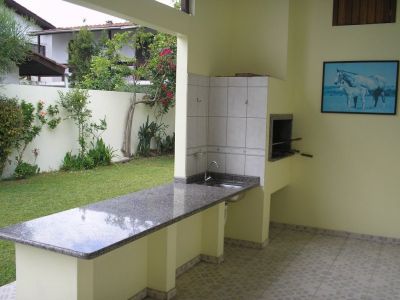 CASA PARA 20 PESSOAS