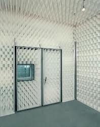 Isolamento acústico de teto, paredes, casa de máquinas, etc. 