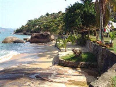 Lindo sobrado na ilha do Araújo em Paraty