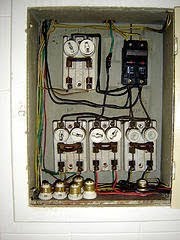 INSTALA-TEC  ELETRICA E IDRAULICA