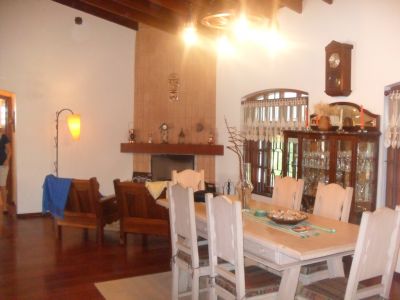 Jarinu SP linda chácara com piscina.