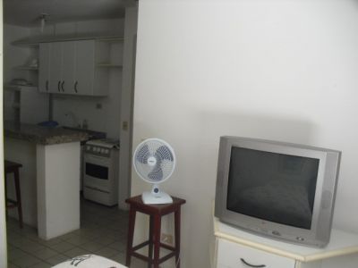 EXELENTE AP FRENTE PARA O MAR