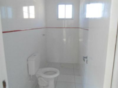 Linda casa nova com dois dormitórios em condomínio fechado na Vargem do Bom Jesus