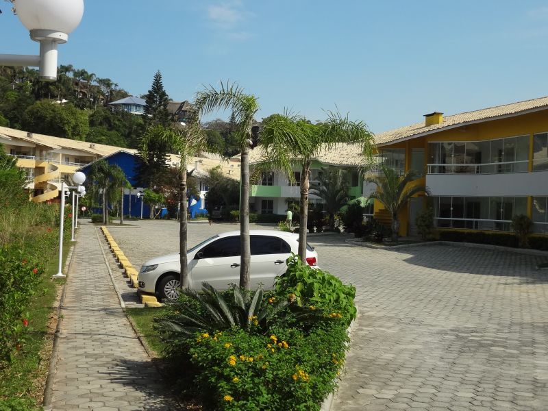 Bonbinhas centro cond fech 50 mtrs do mar 